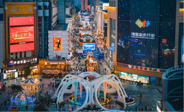 國企擔當點亮城市煙火氣丨常山集團所屬萬信大數據公司助力石家莊市2025年夜經濟建設